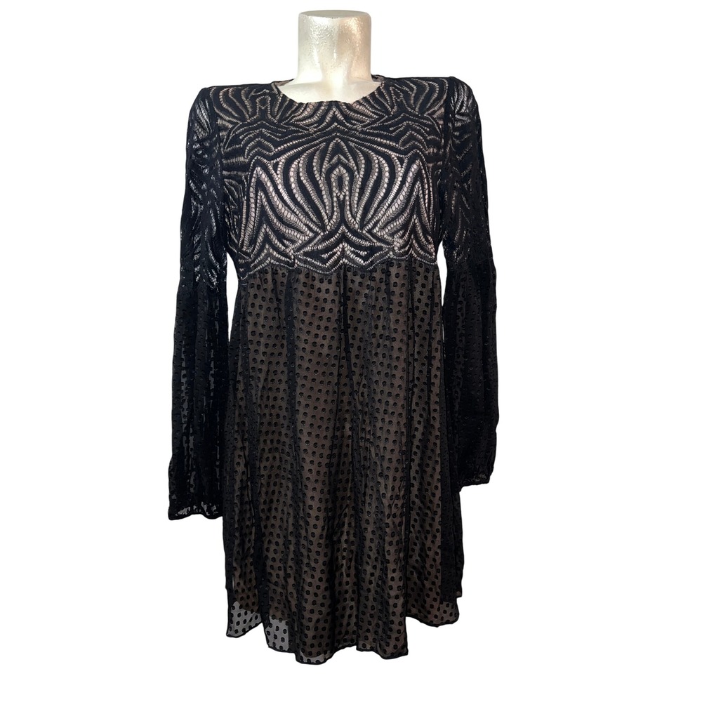 BCBGMAXAZRIA Black Lace Swiss Dot Mini Dress Long Sleeve L Geometric Mixed Media